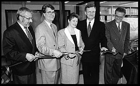 C'est le 15 mai 1998 que le Centre Anne-H&eacute;bert a &eacute;t&eacute; inaugur&eacute;. Le professeur de litt&eacute;rature et ami personnel de l'&eacute;crivaine, Michel Gosselin, le d&eacute;put&eacute; de Pierrefonds-Dollard, Bernard Patry, la d&eacute;put&eacute;e de Sherbrooke, Marie Malavoy, le recteur Pierre Reid et le doyen de la Facult&eacute; des lettres et sciences humaines, Normand Wener, avaient alors proc&eacute;d&eacute; &agrave; la coupe du ruban qui, pour l'occasion, en &eacute;tait un de machine &agrave; &eacute;crire.