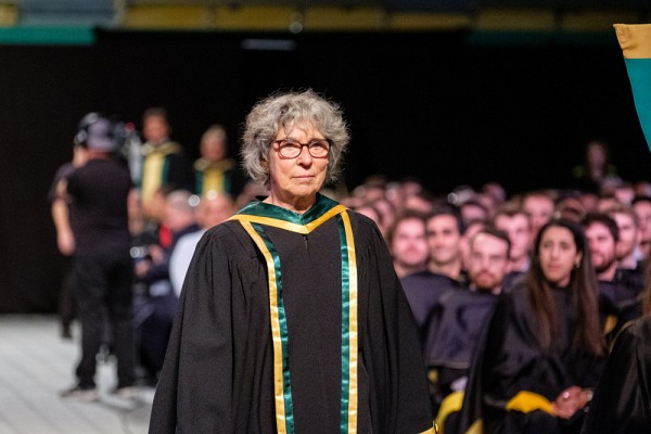 Contributrice notoire dans le domaine de la nutrition g&eacute;riatrique, la professeure H&eacute;l&egrave;ne Payette a re&ccedil;u l'&eacute;m&eacute;ritat en m&eacute;decine et sciences de la sant&eacute;.