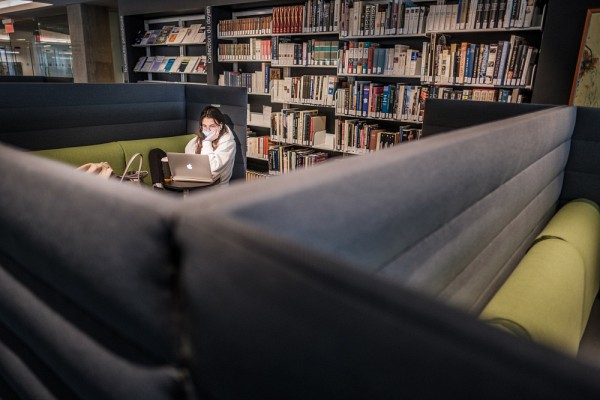 Une personne&nbsp;sur six de niveau coll&eacute;gial ou universitaire pr&eacute;senterait des sympt&ocirc;mes li&eacute;s &agrave; l'anxi&eacute;t&eacute; ou &agrave; la d&eacute;pression majeure.