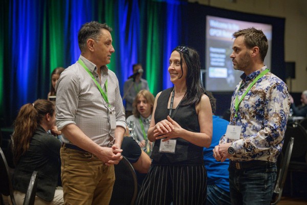 De gauche &agrave; droite sur la photo: Pr Richard Leduc, Pre Christine Lavoie et Pr Louis Gendron.