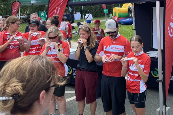 Afin de souligner la vie de celles et ceux partis trop t&ocirc;t, mais dont la m&eacute;moire donne des ailes &agrave; notre d&eacute;termination &agrave; poursuivre la recherche contre le cancer, une envol&eacute;e de papillons a cl&ocirc;t ces touchants t&eacute;moignages