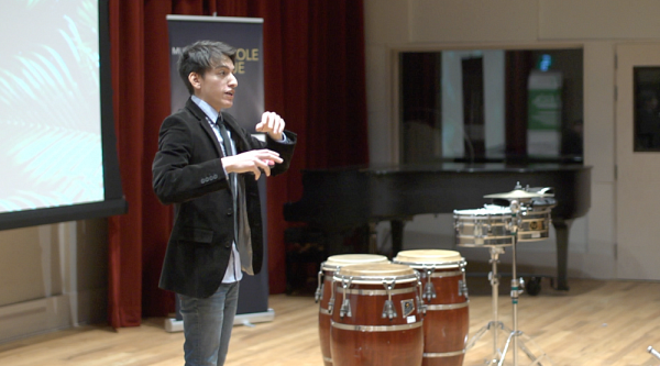 David Fuentes explique comment il s&rsquo;y prendra pour percer le march&eacute; de la percussion latine tout en conservant un emploi de psycho&eacute;ducateur.