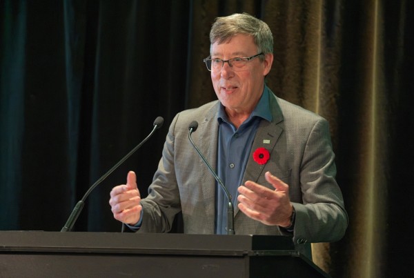 Pr Jean-Pierre Perreault, recteur de l'UdeS