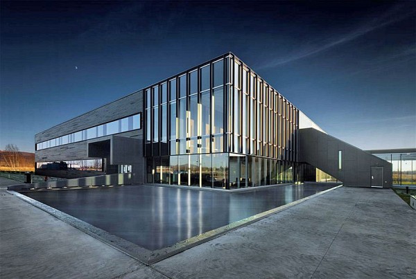 &Eacute;tabli en 2011, le C2MI est un &eacute;cosyst&egrave;me compos&eacute; d'industriels, d'universitaires et de partenaires d&eacute;di&eacute;s &agrave; la commercialisation.