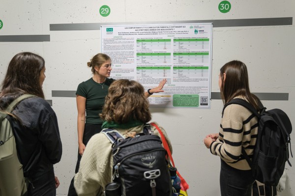 Romy Charbonneau, stagiaire &agrave; la Facult&eacute; d'&eacute;ducation