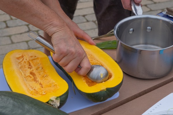 Un atelier de cuisine autochtone s'est tenu dans le cadre d'un cours en histoire du professeur Tristan Landry.