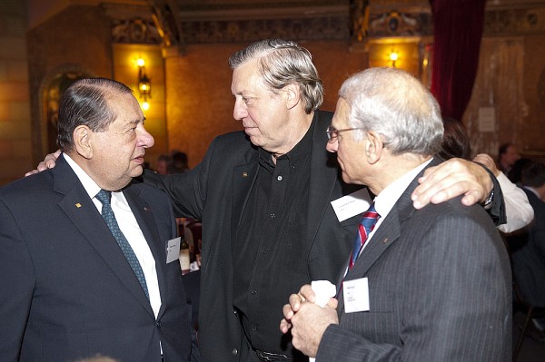 Robert Normand (LL.B. 1960), Louis-Paul Allard (LL.B. 1970) et Robert Kouri (LL.B. 1965).