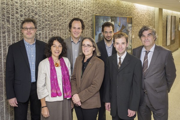 Plusieurs professeurs et sp&eacute;cialistes de la Facult&eacute; de droit et d&rsquo;autres universit&eacute;s qu&eacute;b&eacute;coises et europ&eacute;ennes se sont r&eacute;unis pour se pencher sur la norme juridique, dont St&eacute;phane Bernatchez, Catherine Thibierge, S&eacute;bastien Lebel-Grenier, Louise Lalonde, Georges Azzaria, Cyril Sintez et Fran&ccedil;ois Ost.