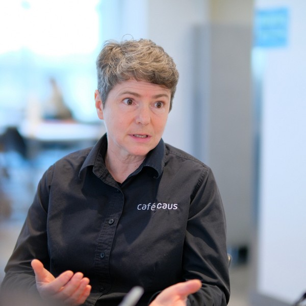 Manon Chamberland est directrice des op&eacute;rations de Caf&eacute; CAUS.