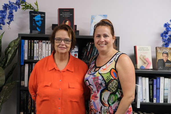 Mme C&eacute;line Leclerc, enseignante en alphab&eacute;tisation et Mme Annie Poulin, directrice d&rsquo;Alphare.