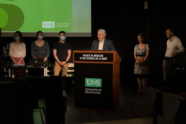 &laquo; Nous avons la responsabilit&eacute; sociale de favoriser le contact entre les organismes communautaires et les futurs professionnels de la sant&eacute;&nbsp;&raquo;, a d&eacute;clar&eacute; le doyen de la Facult&eacute; de m&eacute;decine et des sciences de la sant&eacute;, Dominique Dorion.