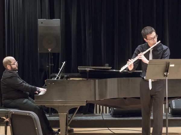 Jean-Philippe Bilodeau, fl&ucirc;tiste, accompagn&eacute; au piano par Dantonio Pisano
