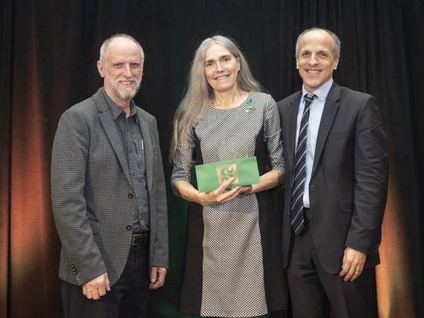 Diane Couture, prix Qualit&eacute; de service.