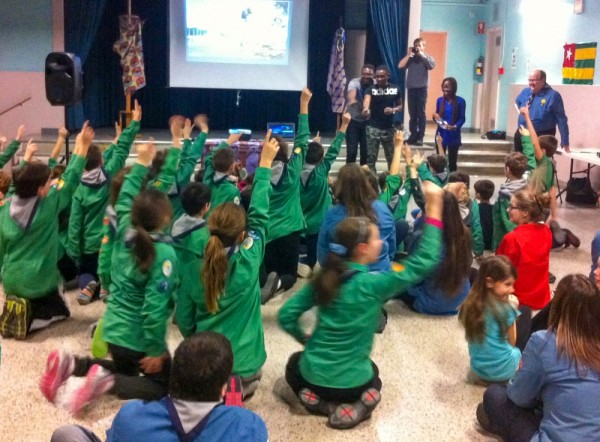 Les Louveteaux de la Meute Amarok du 47e Groupe Scout de Rock Forest et les membres de l'ASTUS.
