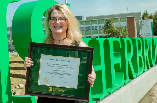 Alexandra Chapdelaine, du doctorat recherche en sciences de la sant&eacute;, a remport&eacute; le prix Polyvalence.&nbsp;