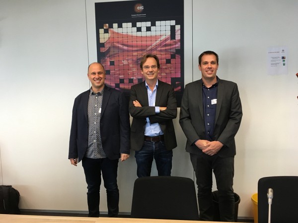 Andr&aacute;s&nbsp;Simon,&nbsp;Auke&nbsp;Ijspeert&nbsp;et&nbsp;Dimitri Ryczko.&nbsp;