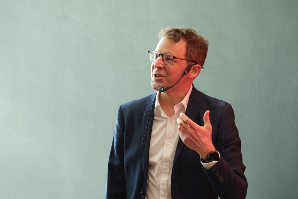 Professeur Alexandre Blais, directeur scientifique de l'Institut quantique de l'Universit&eacute; de Sherbrooke.Photo : Michel Caron