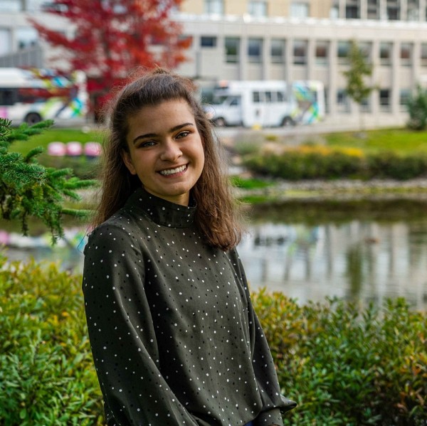 Maud Labelle, &eacute;tudiante en m&eacute;decine et ma&icirc;trise en recherche en sciences de la sant&eacute;.