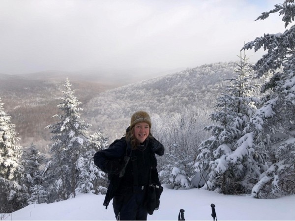 M&eacute;ly-Anne Paradis, &eacute;tudiante en psychologie et coordonnatrice du Frigo Free Go du Campus principal.