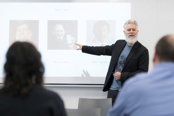 Miguel Aubouy, conseiller en innovation collaborative &agrave; l&rsquo;UdeS.