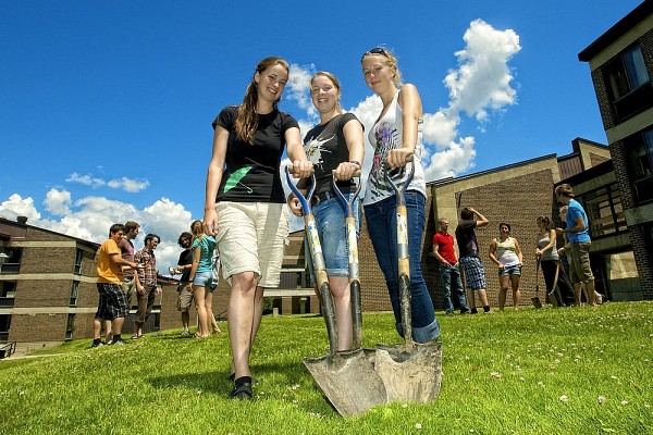 Marie-&Egrave;ve Lajoie, Catherine Houbart et Isabelle Teasdale comptaient parmi les organisatrices de l'&eacute;v&eacute;nement.