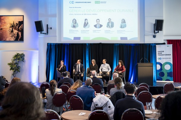 Les personnes invit&eacute;es ont eu droit &agrave; des &eacute;changes dynamiques durant le panel.