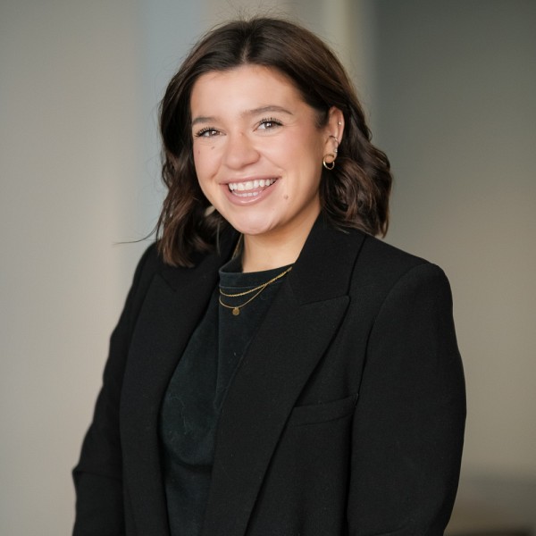 Justine Tourville, &eacute;tudiante au baccalaur&eacute;at en finance et capitaine d'&eacute;quipe au FIEUS.