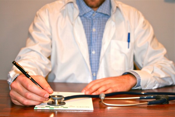 Au Qu&eacute;bec, ce sont le plus souvent les m&eacute;decins g&eacute;n&eacute;ralistes qui sont consult&eacute;s lorsque les travailleurs pr&eacute;sentent des sympt&ocirc;mes d&eacute;pressifs.