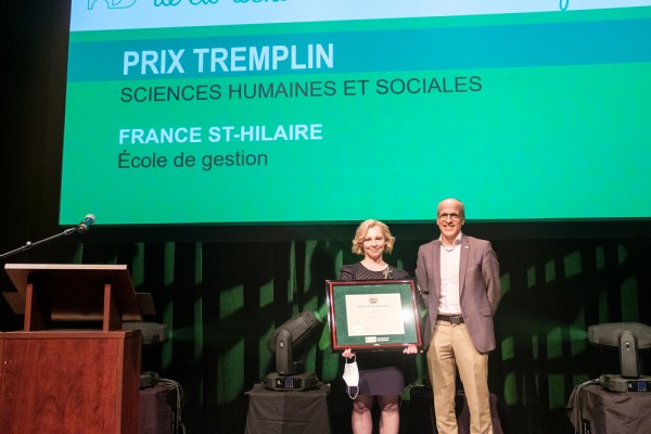France St-Hilaire, du D&eacute;partement de management et de gestion des ressources humaines de l'&Eacute;cole de gestion, a re&ccedil;u le prix Tremplin en recherche et cr&eacute;ation dans la cat&eacute;gorieSciences humaines et sociales.