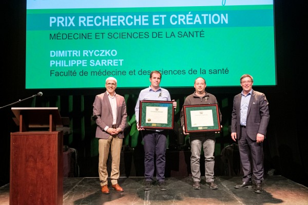 Dimitri Ryczko et Philippe Sarret, du D&eacute;partement de pharmacologie-physiologie de la FMSS, ont re&ccedil;u le Prix de la recherche et de la cr&eacute;ation dans la cat&eacute;gorie M&eacute;decine et sciences de la sant&eacute;.