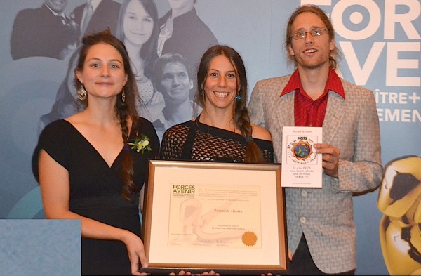 Myl&egrave;ne Archambault et &Eacute;liane Landriault, &eacute;tudiantes en enseignement au pr&eacute;scolaire et au primaire, &eacute;taient finalistes gr&acirc;ce &agrave; leur projet Salsa de slam.