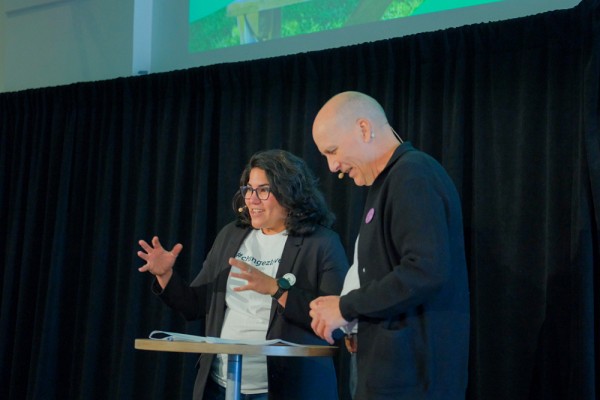 L'animation de l'&eacute;v&eacute;nement &eacute;tait assur&eacute;e par &Eacute;velyne Mottais et Claude Villeneuve, qui avaient anim&eacute; le lancement du volet interne de la Grande Campagne en 2022.