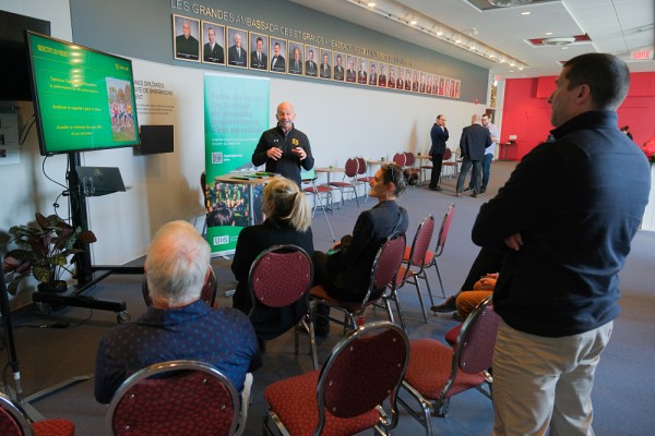 Les diff&eacute;rents projets port&eacute;s par la Grande Campagne &eacute;taient pr&eacute;sent&eacute;s dans une formule originale de rencontres &eacute;clairs avec le public.