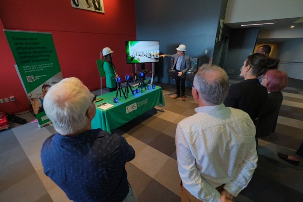 Les diff&eacute;rents projets port&eacute;s par la Grande Campagne &eacute;taient pr&eacute;sent&eacute;s dans une formule originale de rencontres &eacute;clairs avec le public.