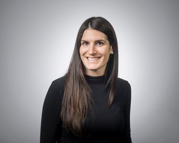 La professeure Gabrielle Garon-Carrier, du D&eacute;partement de psycho&eacute;ducation de la Facult&eacute; d'&eacute;ducation, aussi titulaire de la Chaire&nbsp;de recherche du Canada sur la pr&eacute;paration &agrave; l&rsquo;&eacute;cole, l&rsquo;inclusion des populations vuln&eacute;rables et l&rsquo;adaptation sociale.