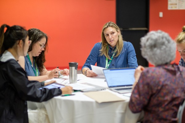 Quatre-vingt-dix personnes de la communaut&eacute; universitaire ont particip&eacute; &agrave; l'&eacute;laboration des orientations et objectifs du plan Oser l'exp&eacute;rience.