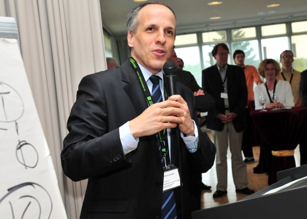 &laquo; Aujourd&rsquo;hui, nous avons donc de tr&egrave;s bonnes raisons d&rsquo;&ecirc;tre fiers des &eacute;tudiantes et des &eacute;tudiants dont nous honorons le parcours. &raquo; Pierre Cossette, doyen de la FMSS.