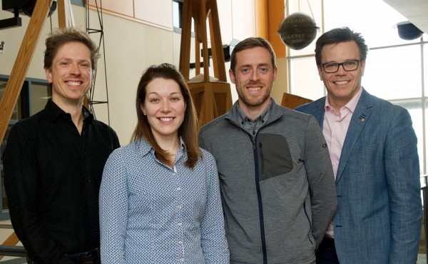 Dans le cadre d&rsquo;une grande offensive de dons planifi&eacute;s en 2018, quatre dossiers d&rsquo;assurances-vie ont vu le jour gr&acirc;ce, entre autres, &agrave; quatre membres du personnel qui ont accept&eacute; de cr&eacute;er et c&eacute;der une assurance-vie &agrave; la Fondation de l&rsquo;Universit&eacute; de Sherbrooke. Voici trois membres du personnel qui sont all&eacute;s de l&rsquo;avant avec cette initiative, en compagnie du doyen, le Pr Patrik Doucet.