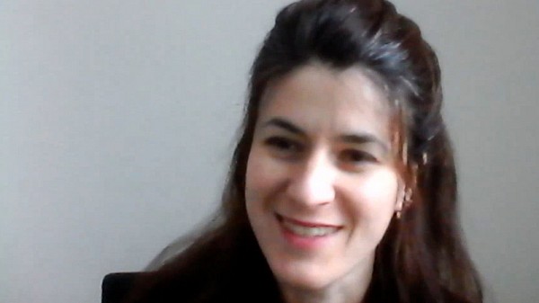 Passionn&eacute;e par les Journ&eacute;es R&eacute;d-Action, Sabrina Anissa El Mansali, qui poursuit un doctorat en psycho&eacute;ducation, souligne que le climat de groupe qu'elle y retrouve la motive et la pousse &agrave; avancer.