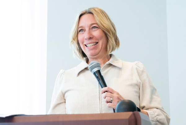 La professeure Nadine Lanct&ocirc;t, vice-doyenne &agrave; la recherche &agrave; la Facult&eacute; d'&eacute;ducation