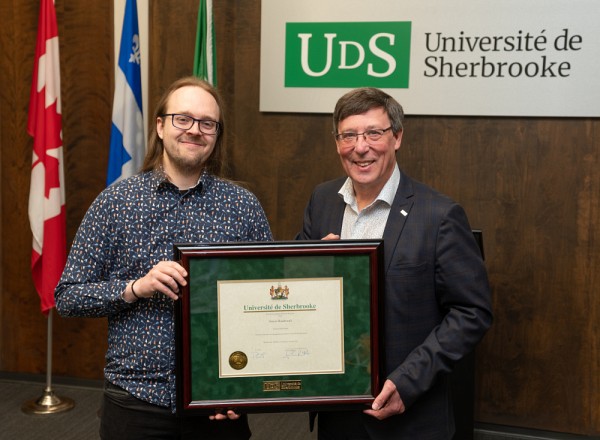 Simon Boudreault (qui n'a pu &ecirc;tre des n&ocirc;tres le 19 avril)