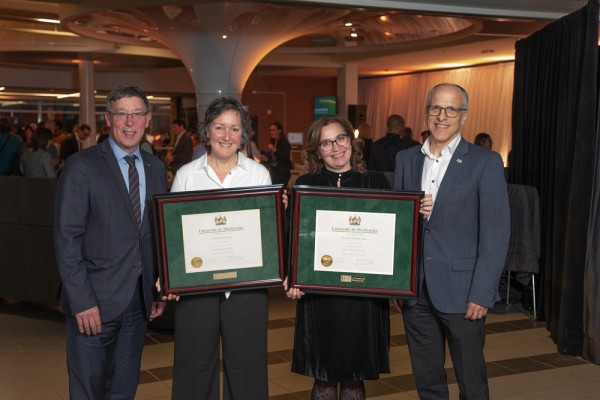 Professeures Jos&eacute;e Vincent et Marie-Pier Luneau