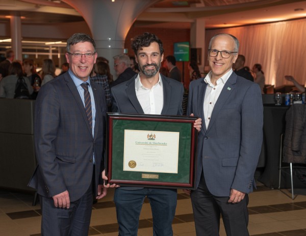 Professeur Stefanos Kourtis