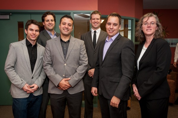 Les r&eacute;cipiendaires des bourses de 4 500$ de la Fondation Universitaire Pierre Arbour 2014-2015 &agrave; la Facult&eacute; d'administration de l'Universit&eacute; de Sherbrooke. De gauche &agrave; droite : Justin Dubois, Martin Proulx, &Eacute;lie Salem, Andr&eacute; Morin, Guillaume Labb&eacute; et Jos&eacute;e Lamoureux.Absente sur la photo : Nadira Hajjar