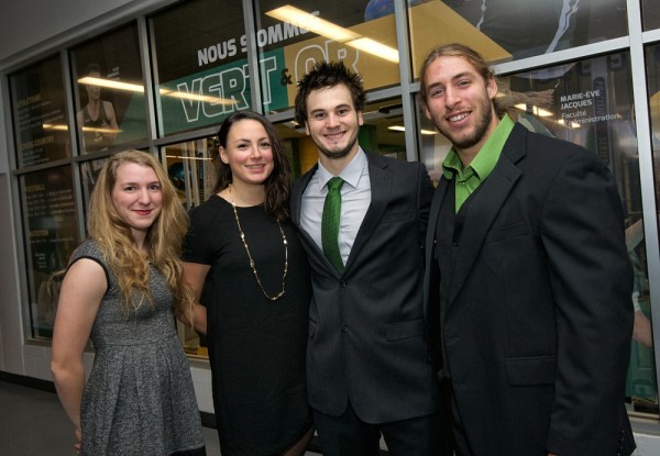 Marie-&Egrave;ve Jacques, Roxane Hasseni, Julien Bilodeau et Marc-Antoine Lafrenaye-Dugas sont tous des boursiers de la Fondation de l'athl&egrave;te d'excellence du Qu&eacute;bec, en 2014.