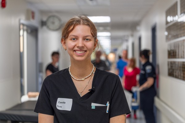 Camille Pich&eacute;, &eacute;tudiante au baccalaur&eacute;at en sciences infirmi&egrave;res.