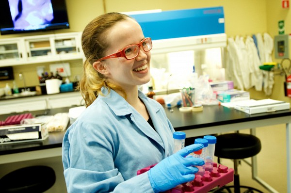 Pour l'UdeS, les &eacute;tudiantes et &eacute;tudiants des cycles sup&eacute;rieurs constituent de v&eacute;ritables fers de lance de la recherche universitaire.