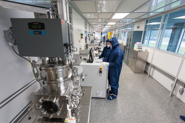 Les installations du 3IT stimulent le d&eacute;veloppement technologique en offrant un &eacute;cosyst&egrave;me interdisciplinaire de recherche scientifique, d'entrepreneuriat et d'innovation.