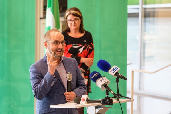 Le directeur adjoint de l'IQ, le professeur Michel Pioro-Ladri&egrave;re.