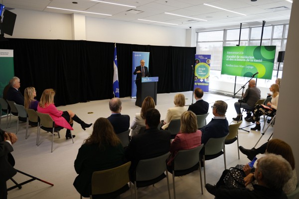 Professeur Pierre Cossette, recteur de l'UdeS